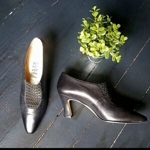Vintage Nine West Black Heels